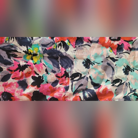 Kut from the Kloth floral blouse XL with tulip back - Picture 8 of 8